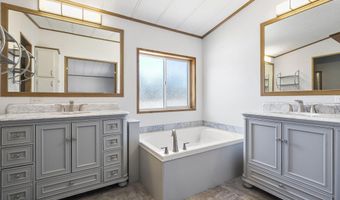 64960 Hunnell Rd, Bend, OR 97703