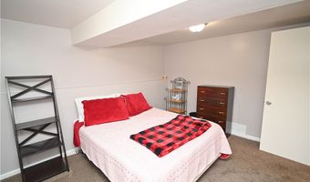 5642 Yorktown Ln, Austintown, OH 44515
