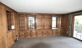 3 HIDDEN Ln, Abington, PA 19001