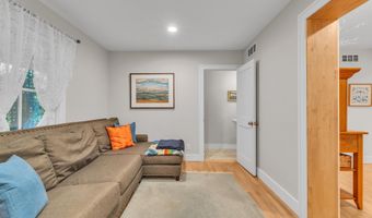 436 Pinewood St, Ann Arbor, MI 48103