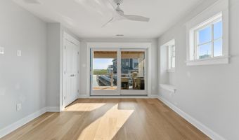 805 21st St, Avalon, NJ 08202
