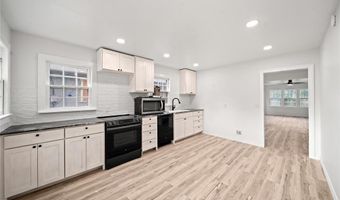 1624 S 19th St, Chickasha, OK 73018