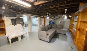820 Club Ave E, Allentown, PA 18109