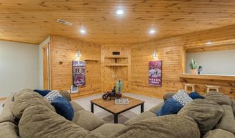 151 Bluffs Rd NW, Alexandria, MN 56308