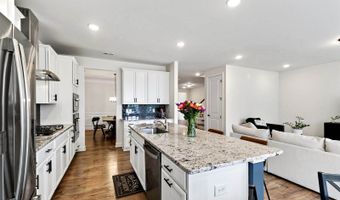 906 Haybeck Ln, Apex, NC 27523