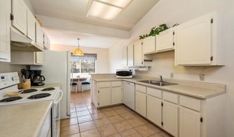 455 S DELAWARE Dr 122, Apache Junction, AZ 85120