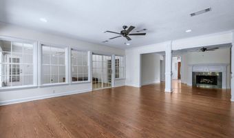 2215 WALLINGTON Dr, Albany, GA 31707