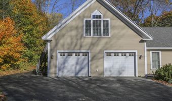 11 Durham St, Belfast, ME 04915