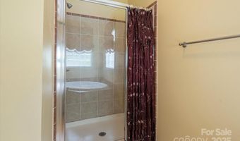 142 Pinners Cove Rd, Asheville, NC 28803