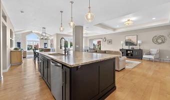 5039 W RED BARN Ct, Appleton, WI 54913