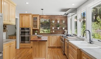 45 Barberry Dr, Burlington, CT 06013