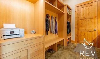 21 Tailwinds Dr, Cody, WY 82414