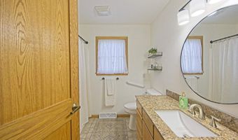 552 Meadowlark Ln, Portage, WI 53901
