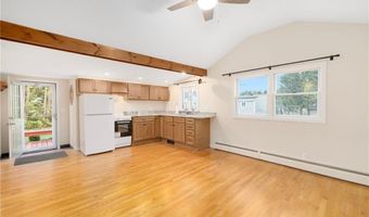 8 Pine Ln, Coventry, RI 02816