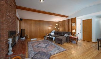 607 Cross Ave S, Amery, WI 54001