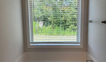 711 Burbrook Ln, Boiling Springs, SC 29316