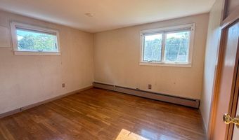 9 Meadow Brook Rd, Brookfield, CT 06804