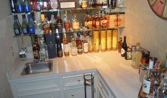 421 Woodlands Cir, Brandon, MS 39047