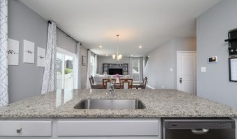 15 Half Hitch Rd, Barnegat, NJ 08005
