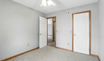 1303 Virginia Ln, Auburn, IN 46706