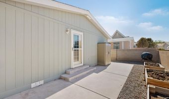 214 Sunrise Bluffs Dr, Belen, NM 87002