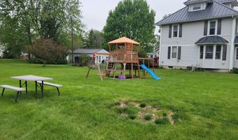 128 E Montford Ave, Ada, OH 45810