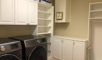 2138 PATRICK HENRY Dr, Arlington, VA 22205