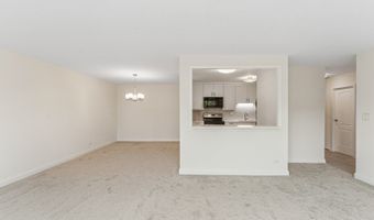 1605 E Central Rd 411B, Arlington Heights, IL 60005