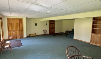 170 Sunrise Ave, Barton, VT 05822