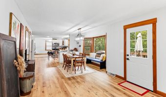 1315 Iowa Cir, Ames, IA 50014