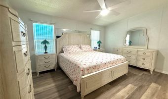 132 S SAINT THOMAS Cir, Apollo Beach, FL 33572