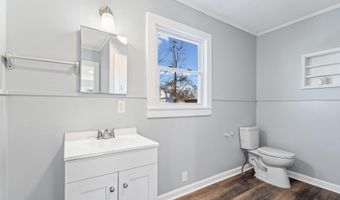 210 West St, Batesville, MS 38606