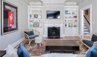 83 John St, Newport, RI 02840