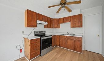 2811 New Castle Ln, Albany, GA 31701