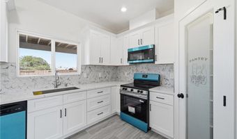 12658 Standing Bear Rd, Apple Valley, CA 92308