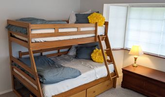 430 PINE St, Brookings, OR 97415