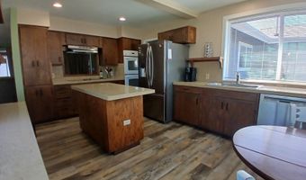 309 S HAZEL St, Brookings, OR 97415