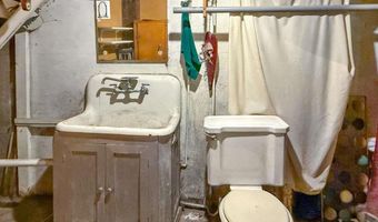 213 215 W 4th Ave, Aurora, MN 55705