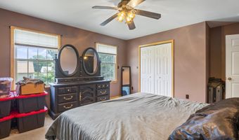 4 Cannonball Dr, Barnegat, NJ 08005