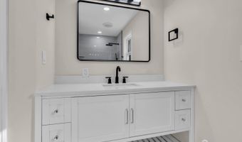 537 S Atlantic Ave, Aberdeen, NJ 07747