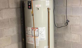 3475 Torrey Pines Dr, Akron, OH 44333