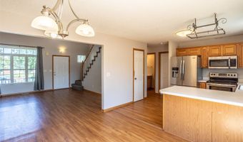 3208 SW Olde Ivy Cir, Ankeny, IA 50023