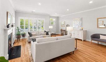 204 Wickford Ct 31, North Kingstown, RI 02852