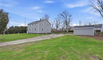 188 Greene Ln, Middletown, RI 02842