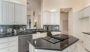 3752 Park Pl, Addison, TX 75001