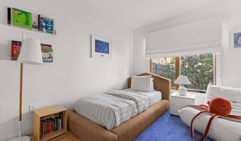 117 Squaw Rd, East Hampton, NY 11937