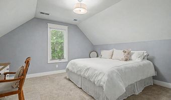 547 Roundtree Dr NE, Ada, MI 49301