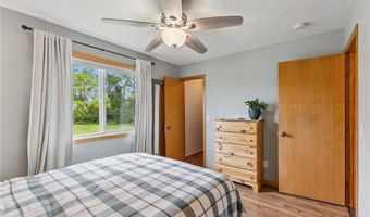 207 Ash St E, Annandale, MN 55302