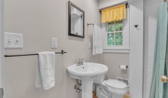 436 Pinewood St, Ann Arbor, MI 48103