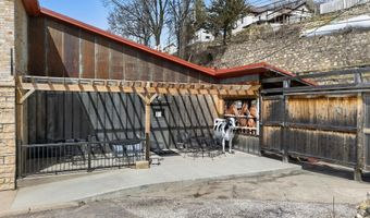 201 N Main St, Alma, WI 54610